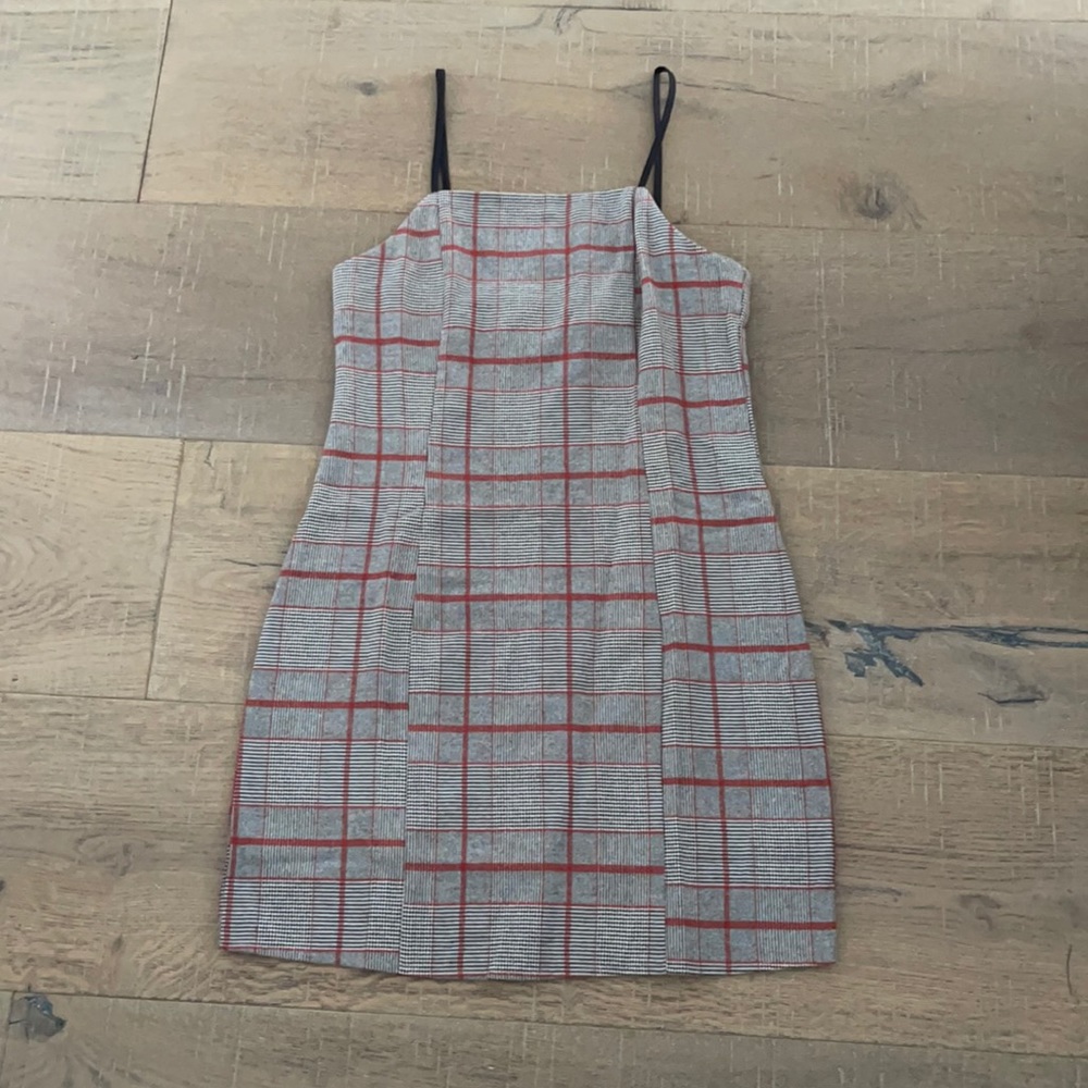 Hem and Thread Size Small
